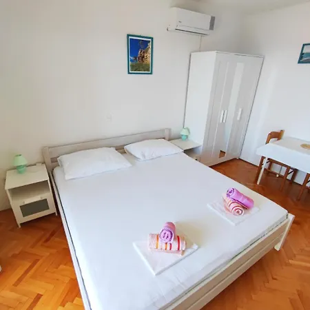Apartments Slaven Podgora Exterior photo